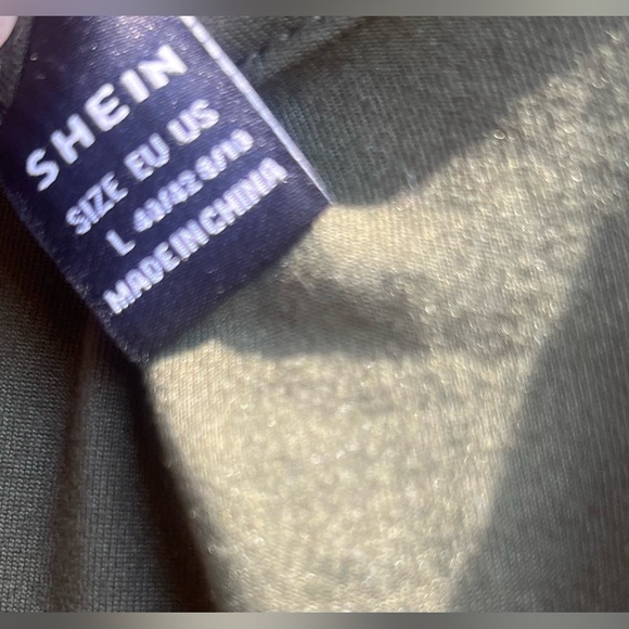 Green Maxi Dress with buttons size Large - Brand New Dress - Excellent condition - Picture 5 of 5